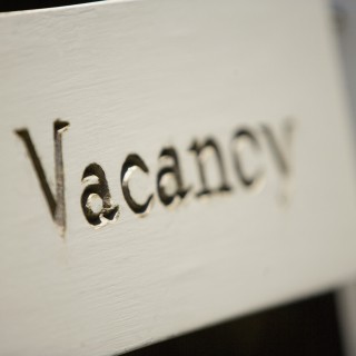 vacancy-sign-board